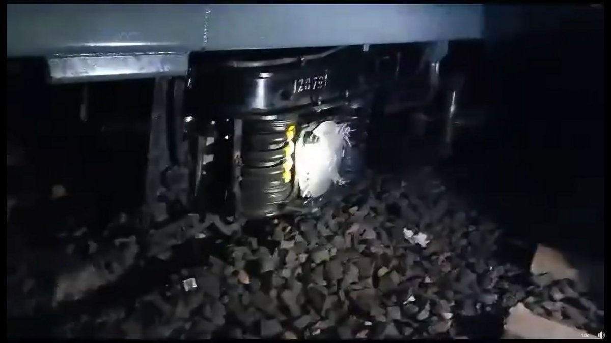 বালেশ্বর দুর্ঘটনার পর লাইনচ্যুত মেদিনীপুর হাওড়া লোকাল