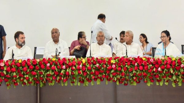 বিজেপি ২০২৪-এ জিতলে আর ভোট হবে না বিজেপি ২০২৪-এ জিতলে আর ভোট হবে না