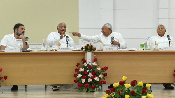 রাহুল এবার বিয়ে করুন, বরযাত্রী যাব আমরা!