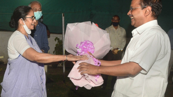 image of mamata banerjee and arvind kejriwal image of mamata banerjee and arvind kejriwal