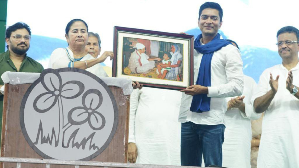 মমতা অভিষেক মমতা অভিষেক