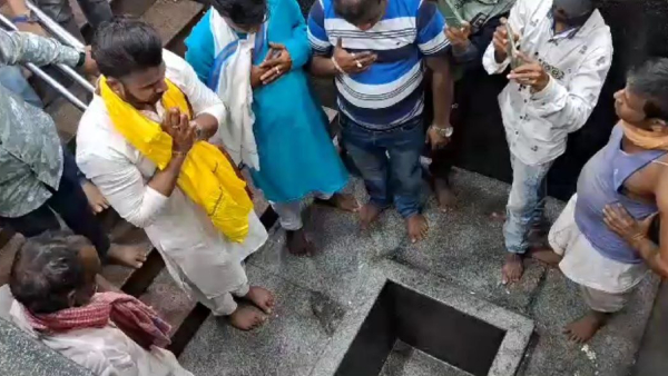 মনোজ তিওয়ারি বাঁকুড়ায় প্রচারে