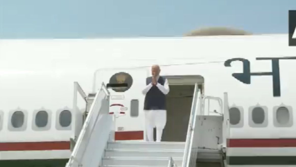 আমেরিকাতে পা রাখলেন প্রধানমন্ত্রী!