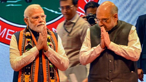 নরেন্দ্র মোদী ও অমিত শাহ নরেন্দ্র মোদী ও অমিত শাহ