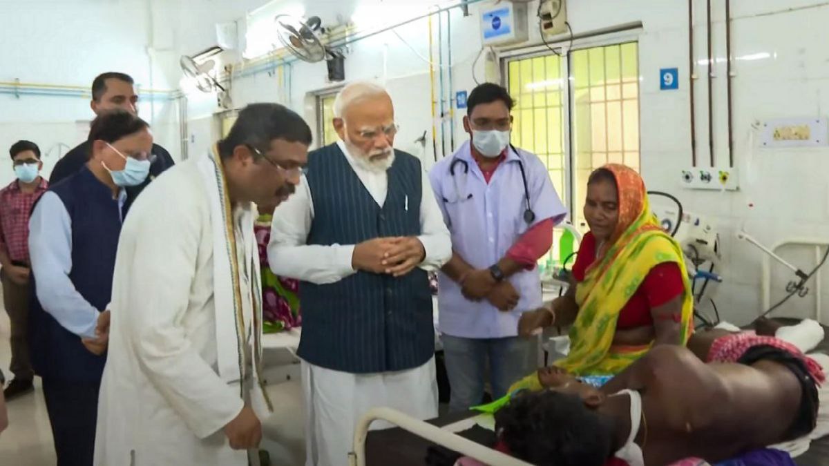 মোদী ওডিশার হাসপাতালে