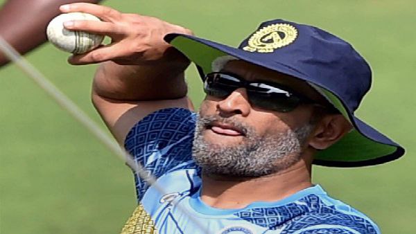 মহেন্দ্র সিং ধোনি মহেন্দ্র সিং ধোনি