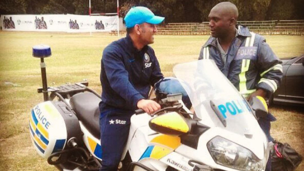 মহেন্দ্র সিং ধোনি মহেন্দ্র সিং ধোনি