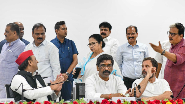 বেঙ্গালুরুতে হবে বিরোধীদের বৈঠক!