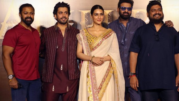 photos of prabhas and Kriti sanon photos of prabhas and Kriti sanon