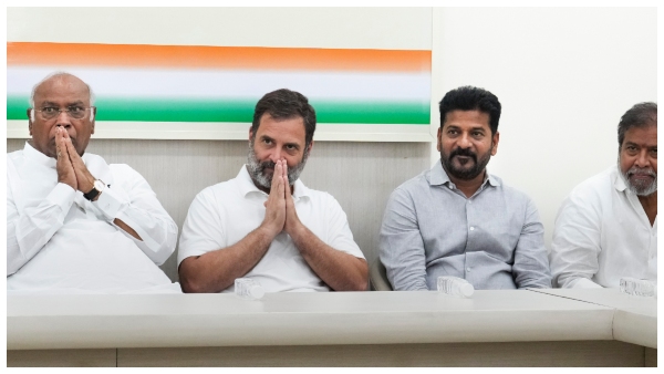 কেসিআর-এর দলে ভাঙন কেসিআর-এর দলে ভাঙন