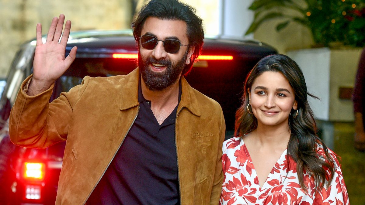 Photo of ranbir kapoor and alia Bhatt Photo of ranbir kapoor and alia Bhatt