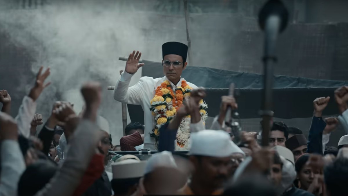 সাভারকারকে নিয়ে করা বায়োপিকে ইতিহাস বিকৃত করার অভিযোগ সাভারকারকে নিয়ে করা বায়োপিকে ইতিহাস বিকৃত করার অভিযোগ