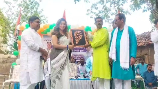 সায়ন্তিকা বন্দ্যোপাধ্যায় সায়ন্তিকা বন্দ্যোপাধ্যায়
