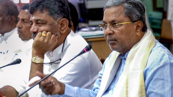 কংগ্রেসের ৫ নির্বাচনী প্রতিশ্রুতি পূরণ এই আর্থিক বছরেই! কংগ্রেসের ৫ নির্বাচনী প্রতিশ্রুতি পূরণ এই আর্থিক বছরেই!