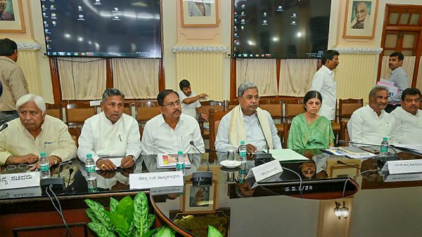 তারপরই বিনামূল্যে ২০০ ইউনিট বিদ্যুৎ সরবরাহ কর্নাটকে তারপরই বিনামূল্যে ২০০ ইউনিট বিদ্যুৎ সরবরাহ কর্নাটকে