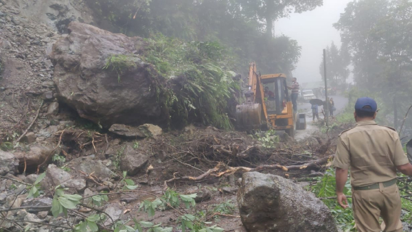 ধস সহ হরপা বান, ভয়ঙ্কর পরিস্থিতি!