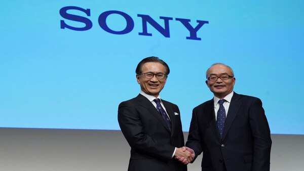 সোনির দুই কর্তা