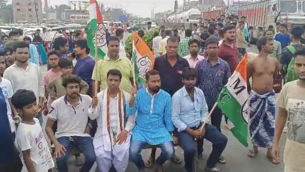 তৃণমূল নেতাকে পিটিয়ে খুন মালদহে