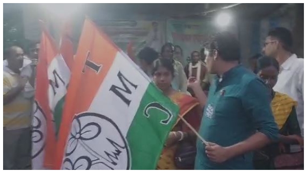 তৃণমূলে যোগদান তৃণমূলে যোগদান
