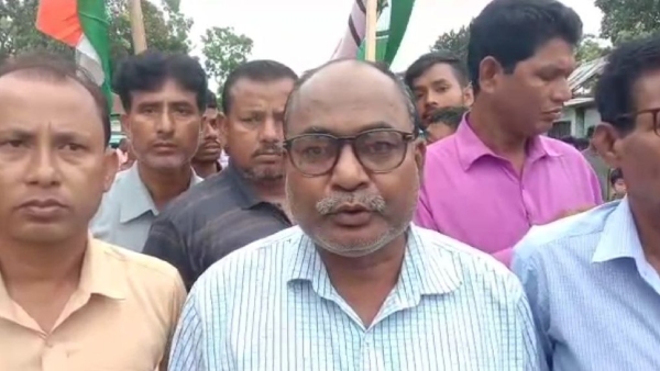 তৃণমূল নেতা তৃণমূল নেতা