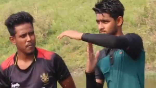 জলের মধ্যে ক্রিকেট