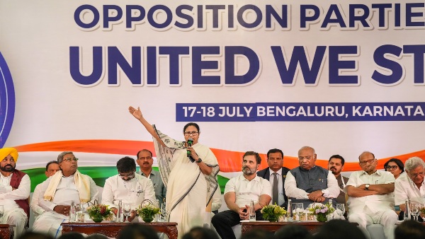 জনমত সমীক্ষায় কে এগিয়ে