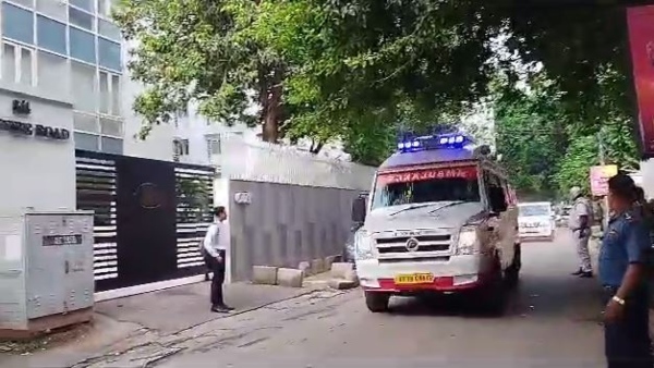 প্রাক্তন মুখ্যমন্ত্রী বুদ্ধদেব ভট্টাচার্য গুরুতর অসুস্থ