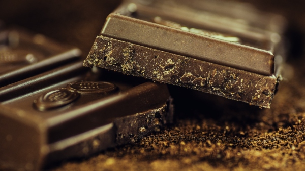  Dark Chocolate Benefits