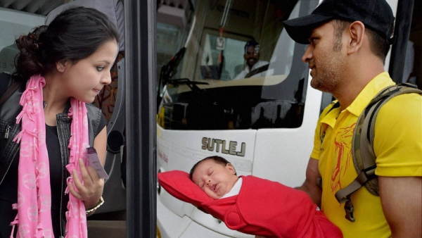 ধোনি সাক্ষীর প্রেমকাহিনি