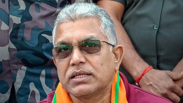 দিলীপ-অনুপমকে তীব্র শ্লেষে বিঁধলেন বাবুল সুপ্রিয়