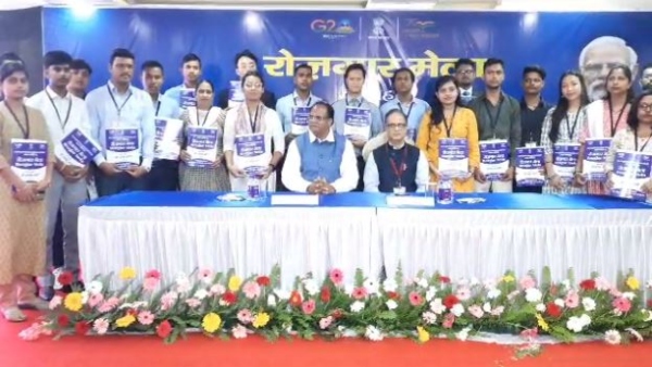 দ্বিতীয়বার ভোটের দাবিতে কেন্দ্রীয়মন্ত্রী