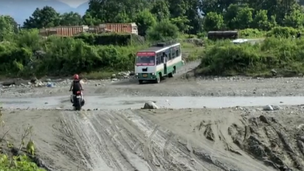 বাড়ছে আশঙ্কা, ভারী বৃষ্টির পূর্বাভাস! বাড়ছে আশঙ্কা, ভারী বৃষ্টির পূর্বাভাস!