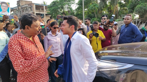 Abar Proloy: পার্থ ভৌমিকের কু-কথা, অশালীন অঙ্গভঙ্গিতে বিতর্ক!