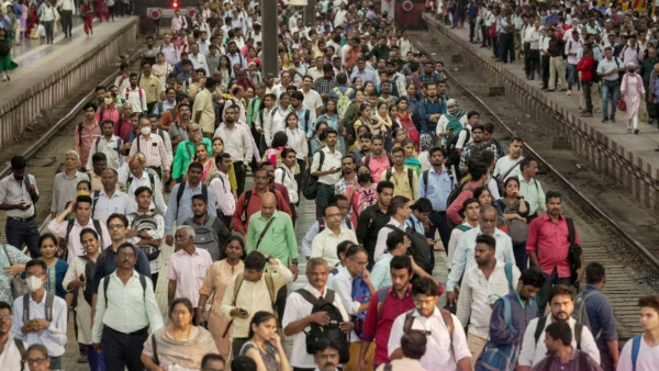 দেশের সবথেকে বেশি প্লাটফর্ম কোন স্টেশনে