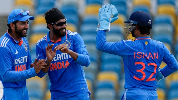 India vs West Indies First ODI: কুলদীপ-জাদেজার ঘূর্ণিতে কুপোকাত ওয়েস্ট ইন্ডিজ