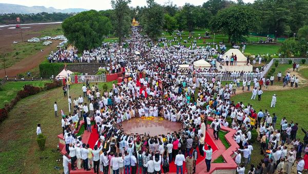 খেলা ঘুরিয়ে দেবেন শরদ? খেলা ঘুরিয়ে দেবেন শরদ?