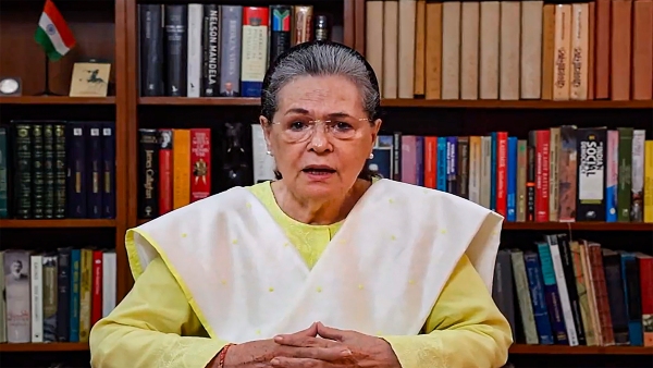 কংগ্রেসের সংসদীয় দলের বৈঠকে সৌনিয়া কংগ্রেসের সংসদীয় দলের বৈঠকে সৌনিয়া