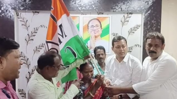 সিপিএমের পর বিজেপি, ভোট মিটতেই তৃণমূলে যোগদান সিপিএমের পর বিজেপি, ভোট মিটতেই তৃণমূলে যোগদান