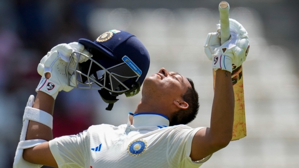 India vs West Indies 1st Test: যশস্বী জয়সওয়ালের টেস্ট অভিষেকে রেকর্ড India vs West Indies 1st Test: যশস্বী জয়সওয়ালের টেস্ট অভিষেকে রেকর্ড