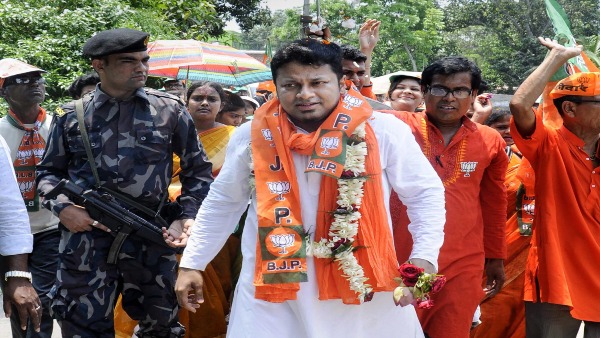 মুকুল-ঘনিষ্ঠ নেতাকে গুরুদায়িত্ব 