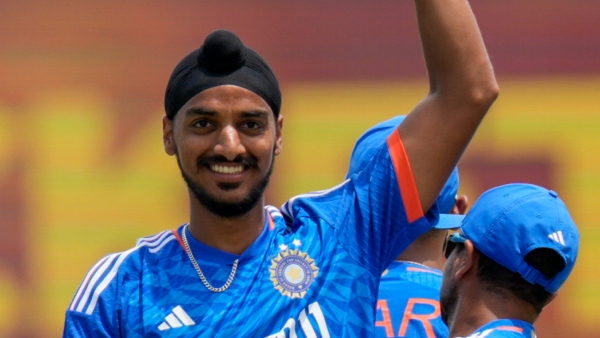 India vs Ireland 2nd T20I: অর্শদীপ ভেঙে দিলেন বুমরাহর রেকর্ড India vs Ireland 2nd T20I: অর্শদীপ ভেঙে দিলেন বুমরাহর রেকর্ড