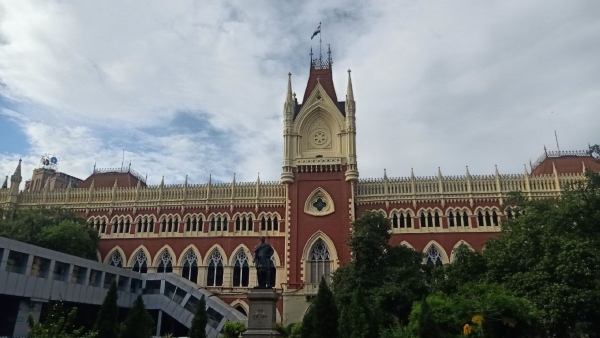 High Court On Para Teachers: পার্শ্ব শিক্ষকদের বেতনে বৈষম্য কেন?