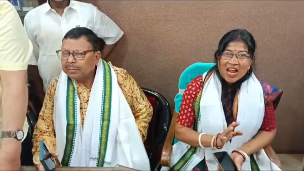 Zilla Parishad Sabhadhipati: উত্তরবঙ্গে জেলা সভাধিপতি পদে নারীদের গুরুত্ব Zilla Parishad Sabhadhipati: উত্তরবঙ্গে জেলা সভাধিপতি পদে নারীদের গুরুত্ব