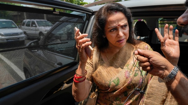 হেমা মালিনী