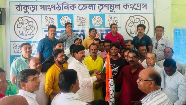  আজব দলবদল! বাঁকুড়ায় একমাত্র উপপ্রধান পেল কংগ্রেস 
