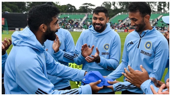 প্রসিদ্ধ কৃষ্ণা প্রসিদ্ধ কৃষ্ণা