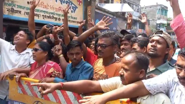 BJP Sweeps Nandigram: নন্দীগ্রামে বিজেপির বৃহস্পতি তুঙ্গে BJP Sweeps Nandigram: নন্দীগ্রামে বিজেপির বৃহস্পতি তুঙ্গে