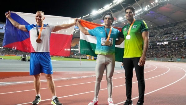 Neeraj Chopra: নীরজ ফের দৃষ্টান্ত স্থাপন করলেন Neeraj Chopra: নীরজ ফের দৃষ্টান্ত স্থাপন করলেন