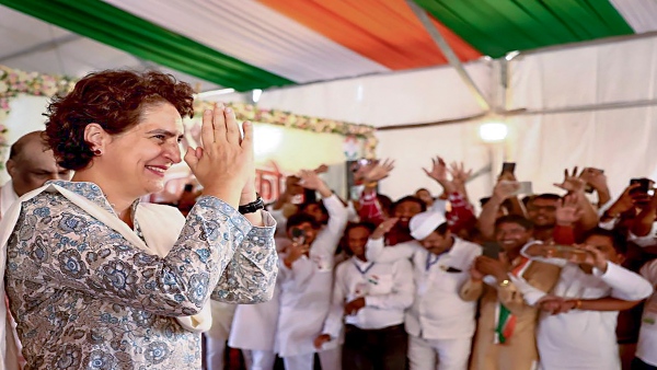 প্রিয়াঙ্কাকে আইনি সতর্কতা