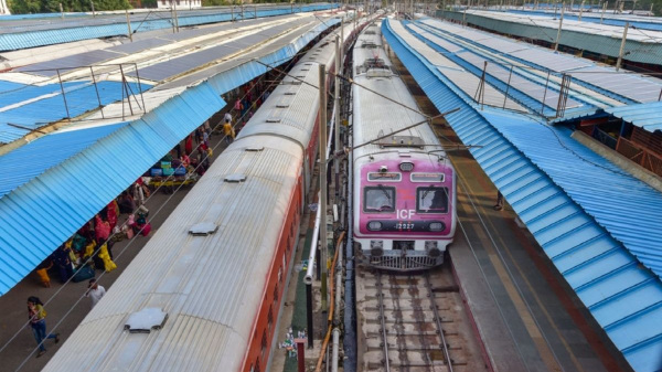 পুরীগামী ২৪ টি ট্রেন বাতিল